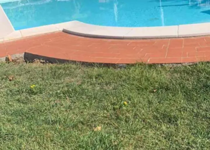 Appartement Piscina, Relax E Arte *